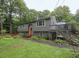 34 Newport Dr, Center Barnstead, NH 03225
