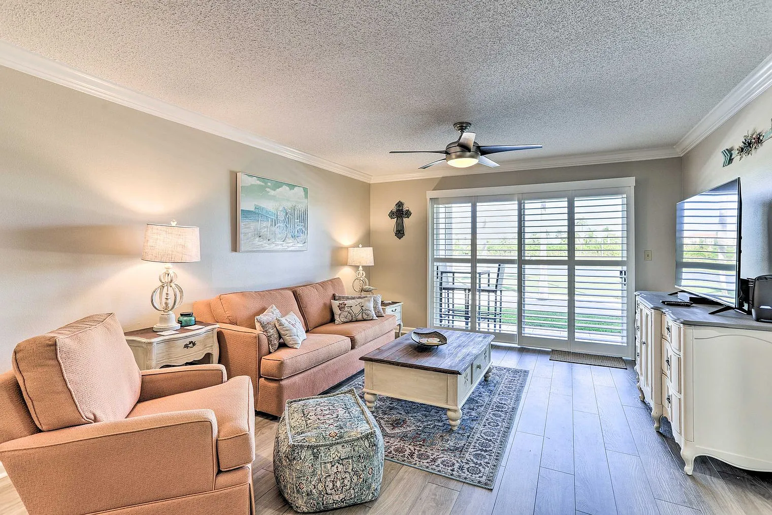 2 bed, 2.0 bath, 1140 sqft, $3,797 — Photo 2