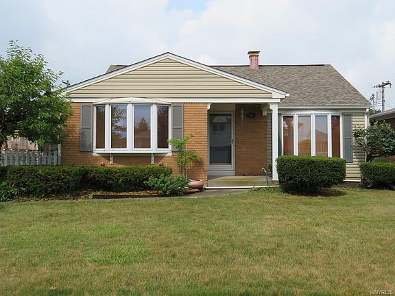 3rd image of 34 Panama Ln