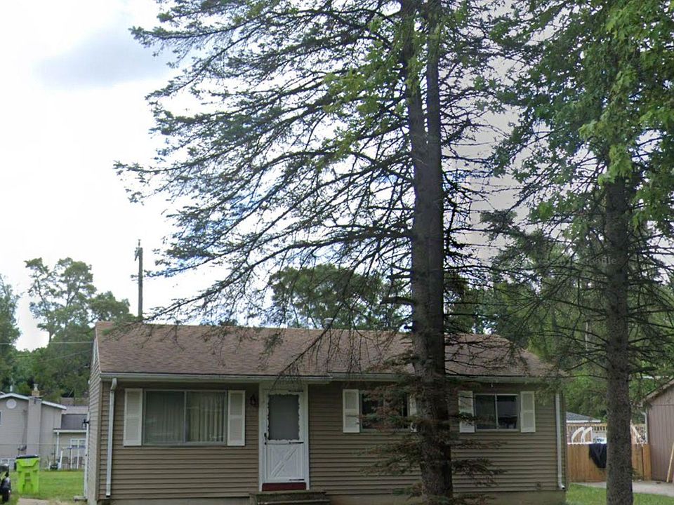 1st image of 4914 Lake Grove Dr N