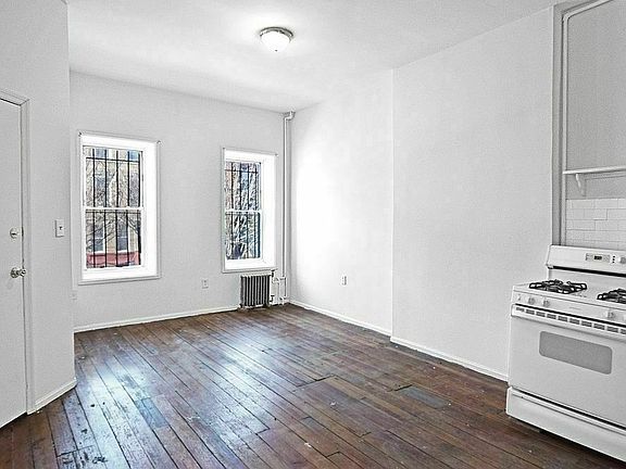 3rd image of 728 Halsey St #2
