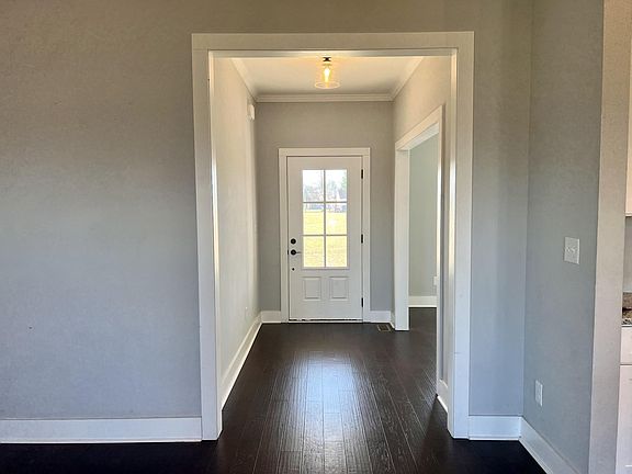 4th image of 136 Stanfill Dr