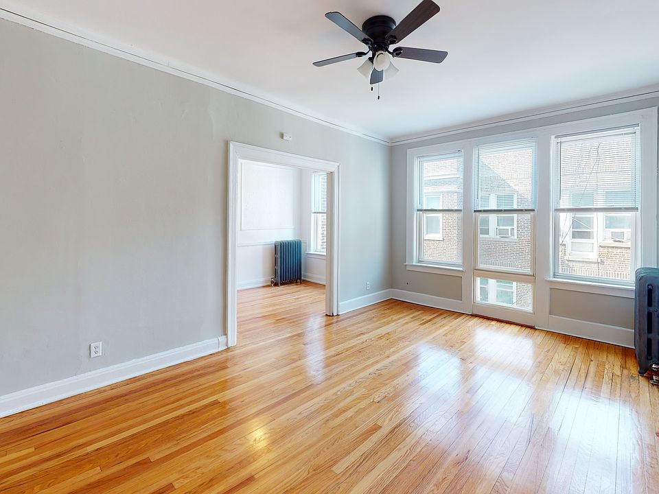 1st image of 1010 W Loyola Ave #3W