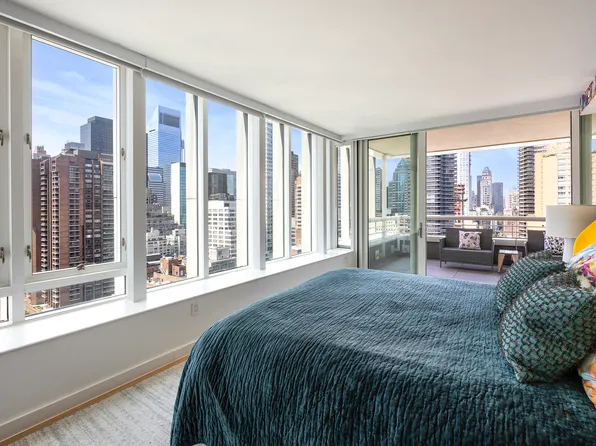 301 East image 5 of 15