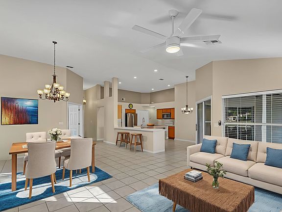 3rd image of 2729 Branch Ln