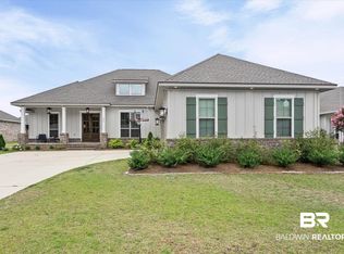 650 McArthur Ln, Fairhope, AL 36532
