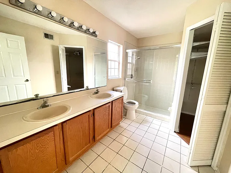 3029 Barrymore Ct — Photo 12