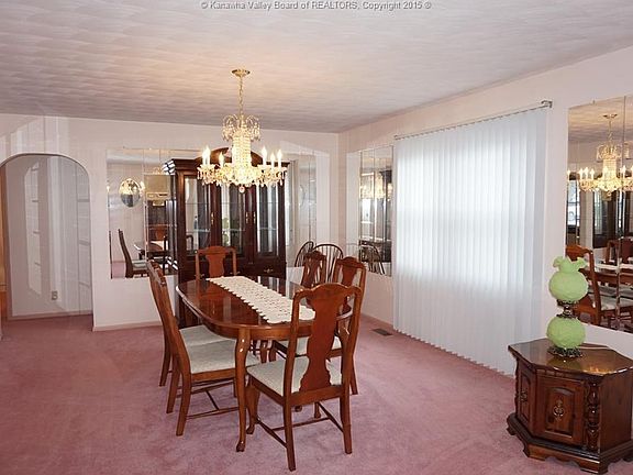 2nd image of 203 Sunset Dr