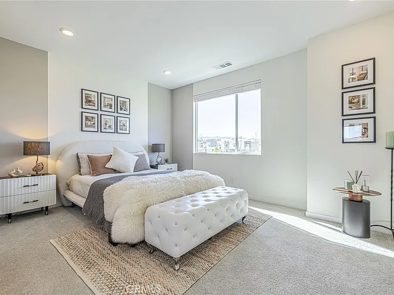 27555 Sanctuary Ct — Photo 10