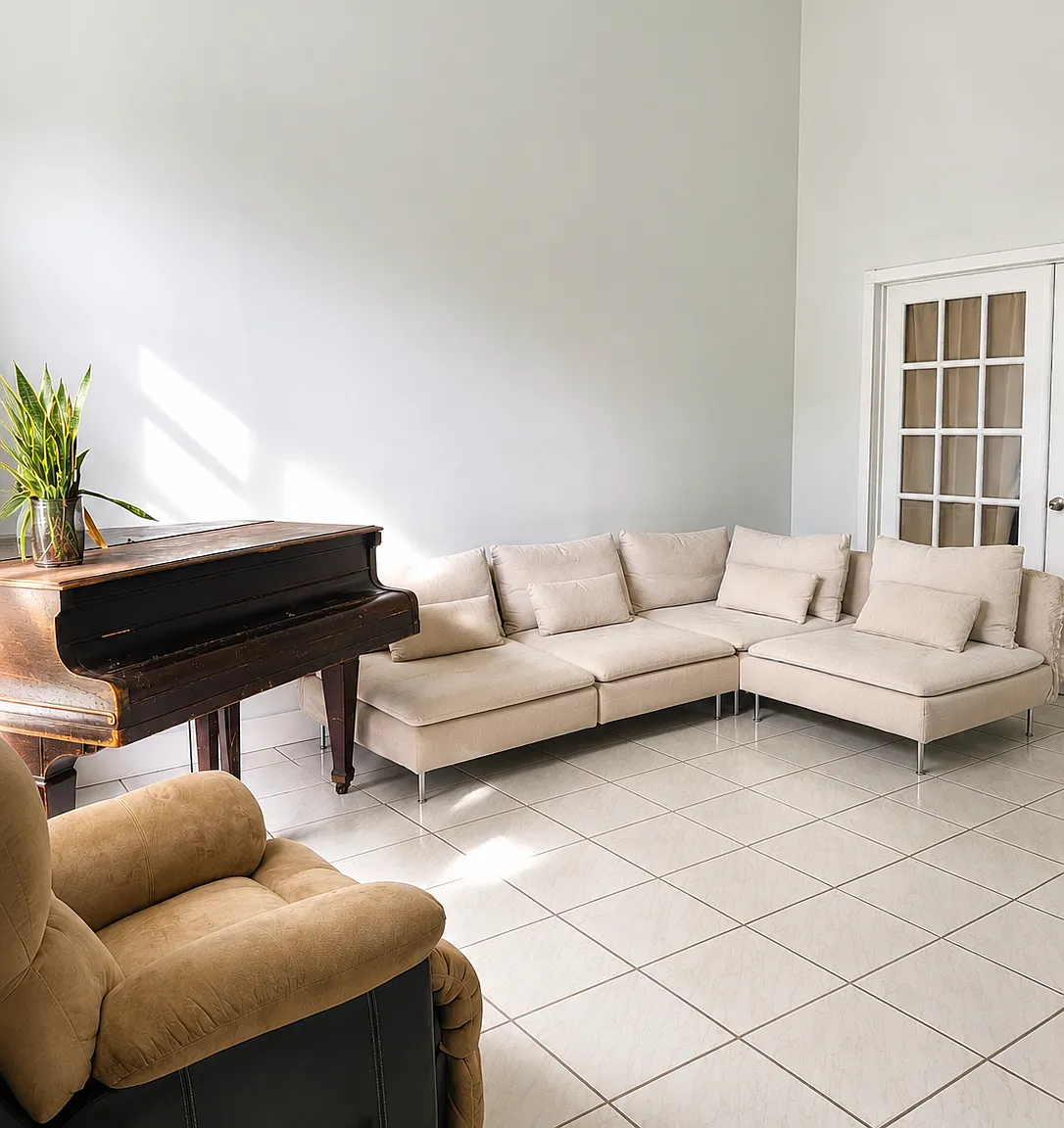4 bed, 2.5 bath, 1777 sqft, $4,395 — Photo 3
