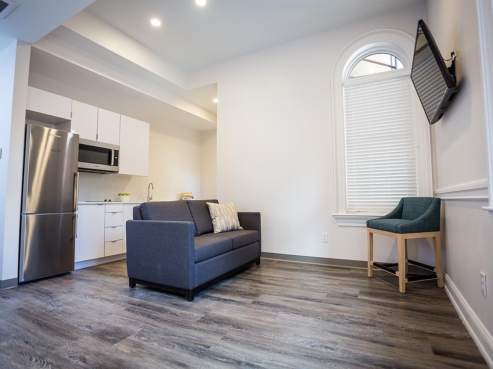 2nd image of 76 Dorrance St Ste 211