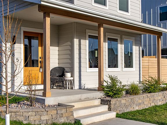 3rd image of 585 Holstein Way
