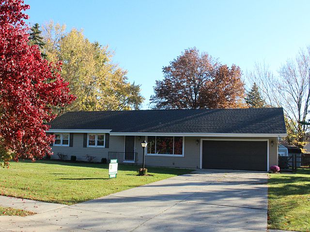 1st image of 731 Winterberry Dr