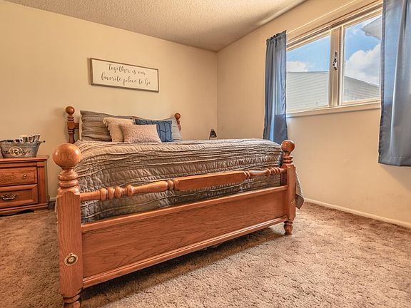 4th image of 1007 Downey St APT B
