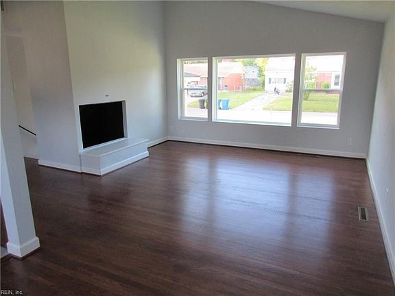 4th image of 3741 Virginius Dr