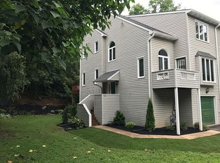 500 Kingswood Dr, York, PA 17403
