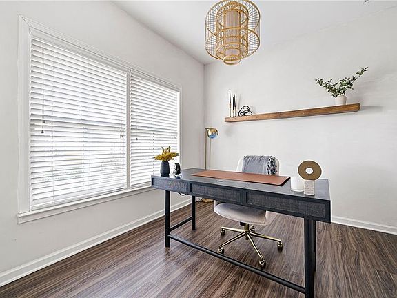 4th image of 771 Winton Way #771