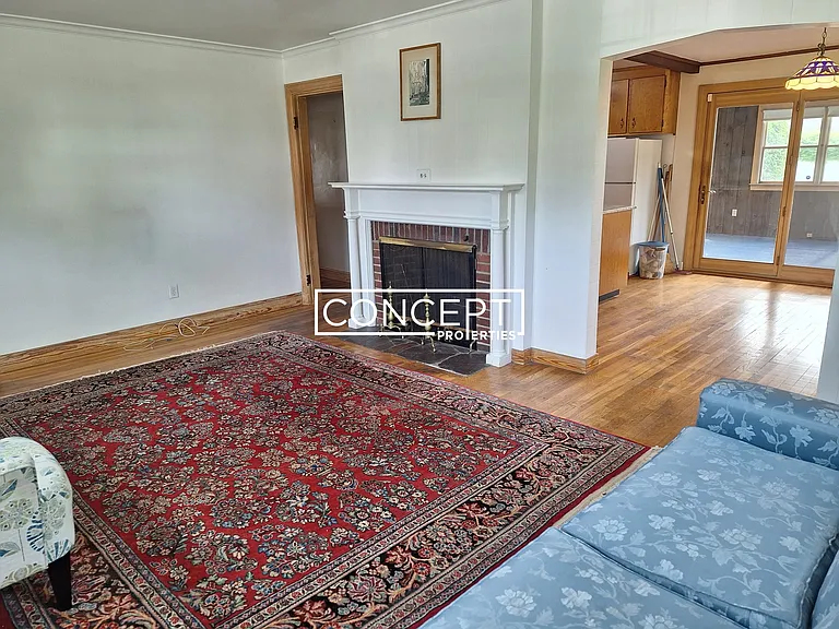 105 Keith St — Photo 6