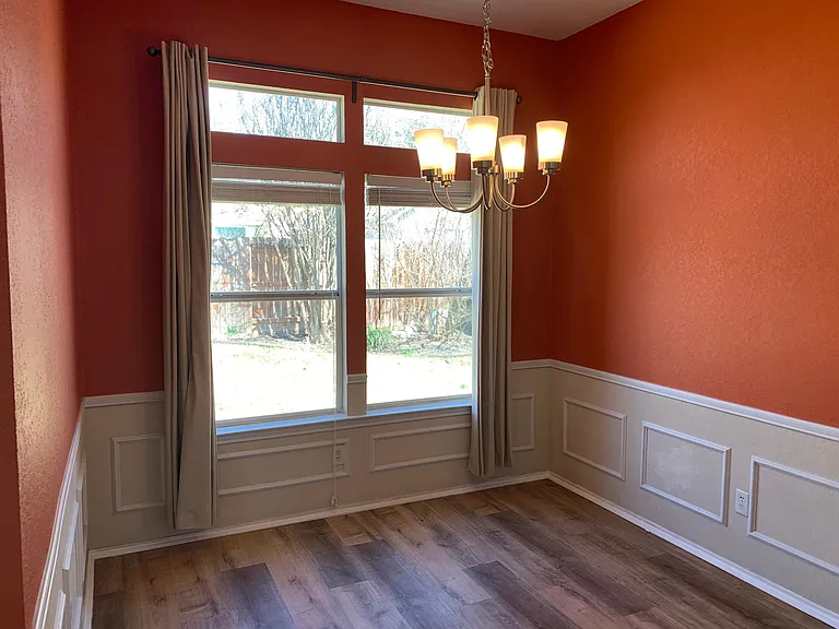 2708 Butterfly Dr — Photo 6