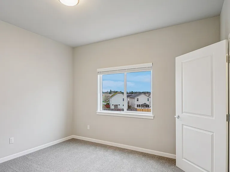 Tahoma Terrace Apartments — Photo 77