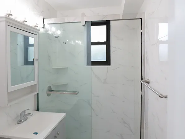 138-18 28th Road image 6 of 12