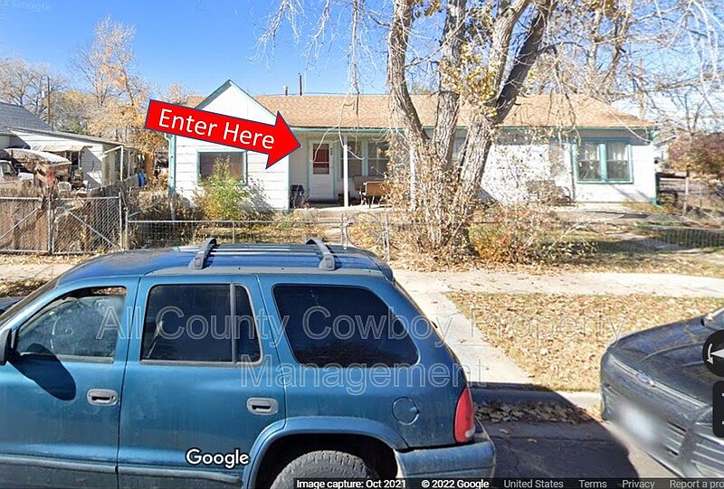 1st image of 468 N Pine St