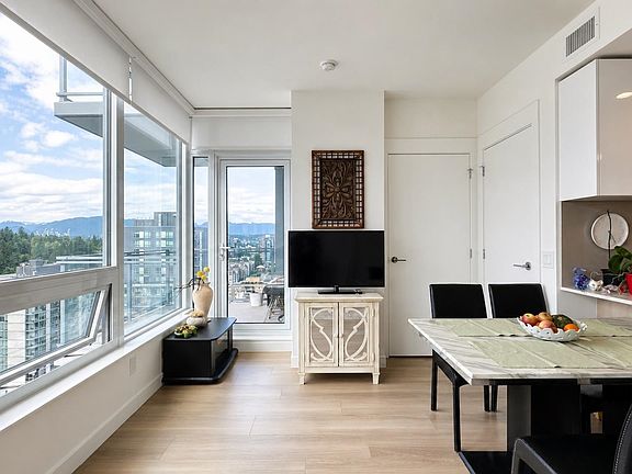 5th image of 618 Carnarvon St #2702