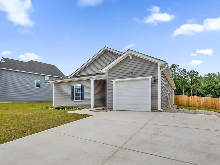 198 Greenoak Trl — Photo 5