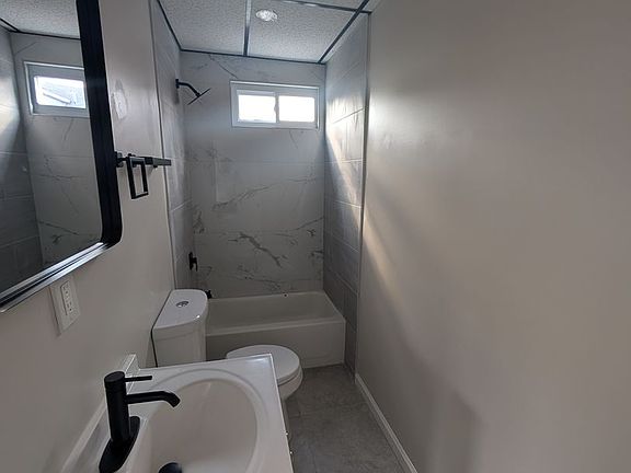 4th image of 195 Lehigh Ave #3