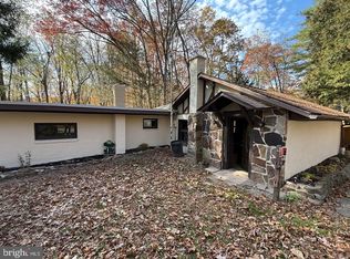 411 Speece Ln, Dauphin, PA 17018