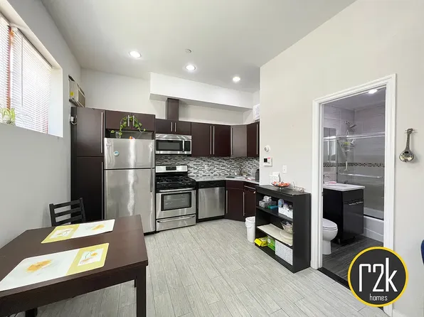 31-84 30th Street image 1 of 7