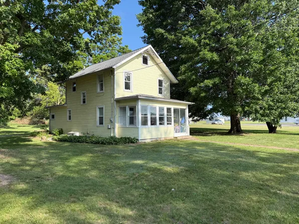 315 Reading Ave, Jonesville, MI 49250