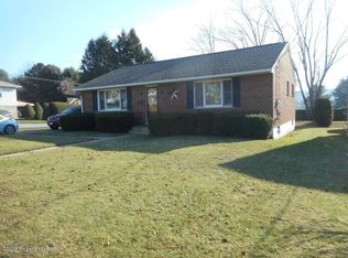 672 E Main St, Weatherly, PA 18255