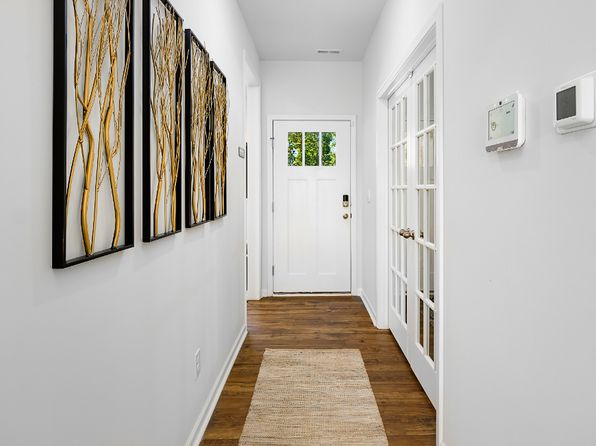 846 Adelston Ln, Asheville, NC 28804