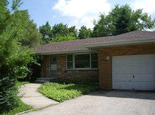 45 Chestnut Rd, Northbrook, IL 60062