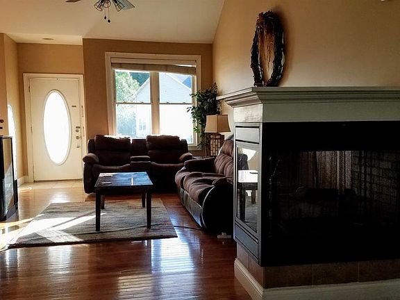 5th image of 3012 Blue Grouse St