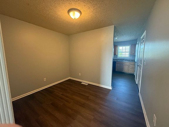 3rd image of 277 Kattawar Cir