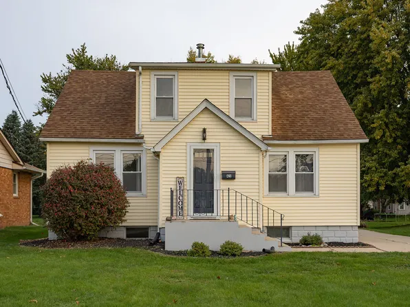 423 E South St, Geneseo, IL 61254