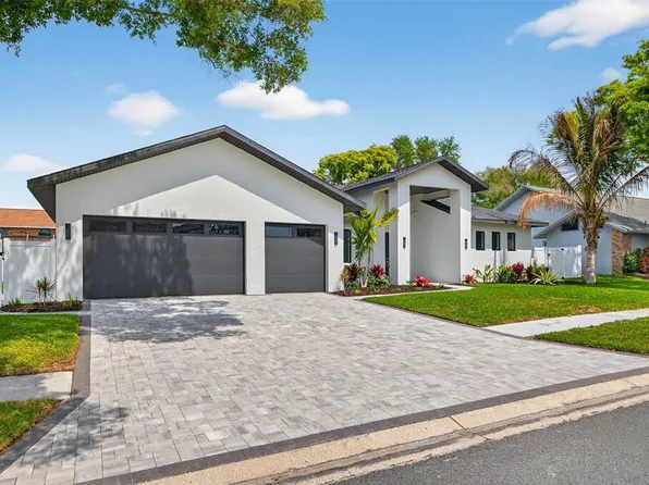 14447 Mark Dr, Largo, FL 33774