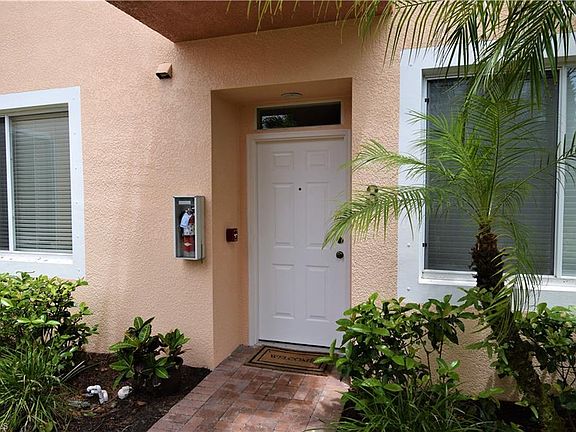 4th image of 2347 Hidden Lake Ct #7903