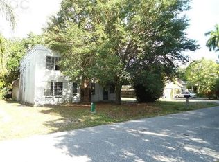 327 Royal Palm Park Rd, Fort Myers, FL 33905