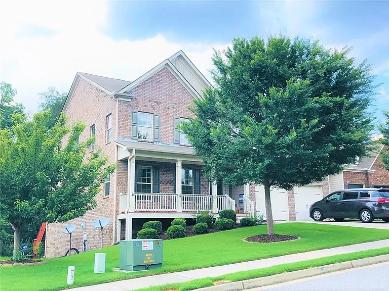 550 Nichols View Way — Photo 2