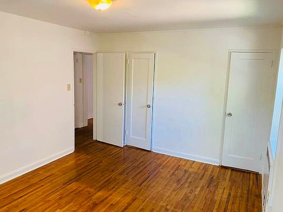 4th image of 81-10 135th St #504