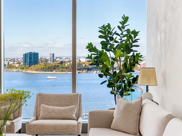 500 West 18th Street image 17 of 26