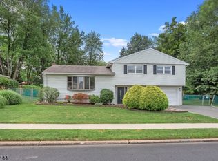 211 Park Ave, Emerson, NJ 07630