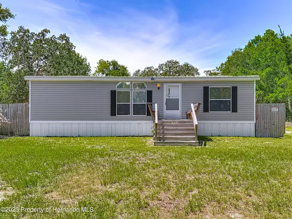 7031 Magee St, Weeki Wachee, FL 34613