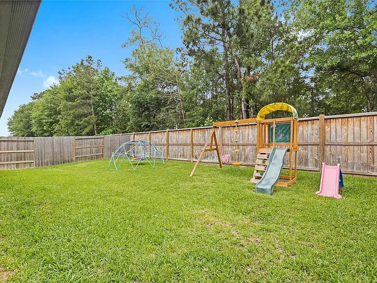 318 Springfield Terrace Dr — Photo 32