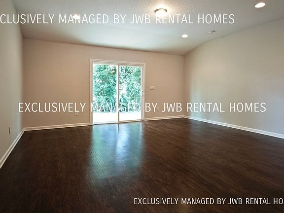 5th image of 10646 Akers Dr S