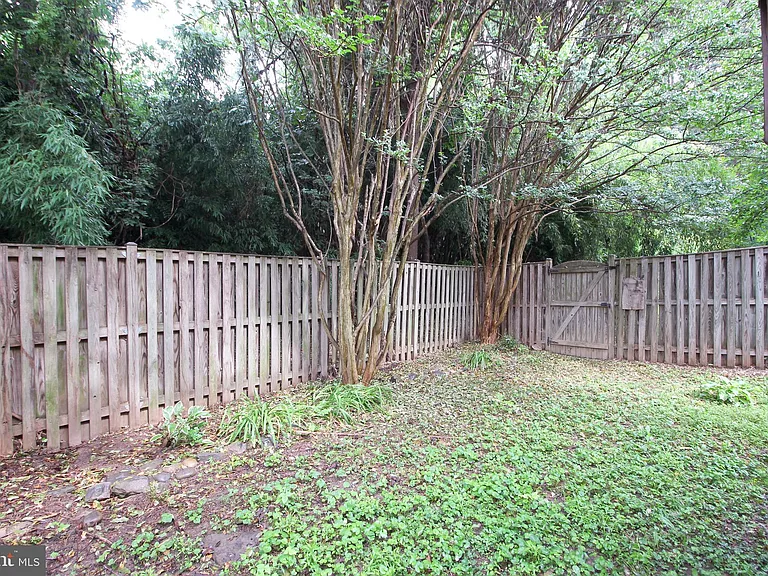 14126 Red River Dr — Photo 20