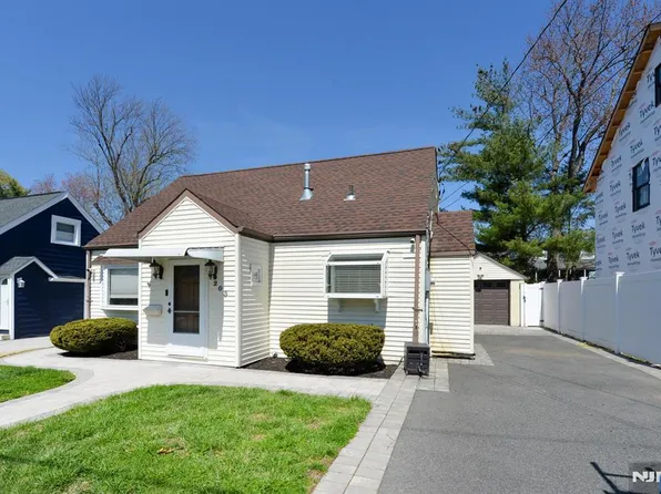 203 New York Ave, Bergenfield, NJ 07621